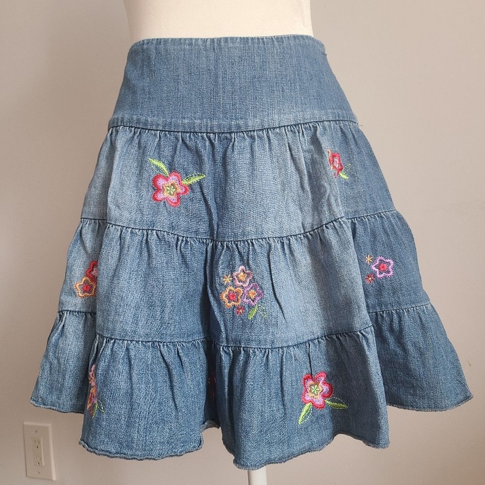 Talbots Girls Denim Skirt with Vibrant Floral Accents 100% cotton Size 12